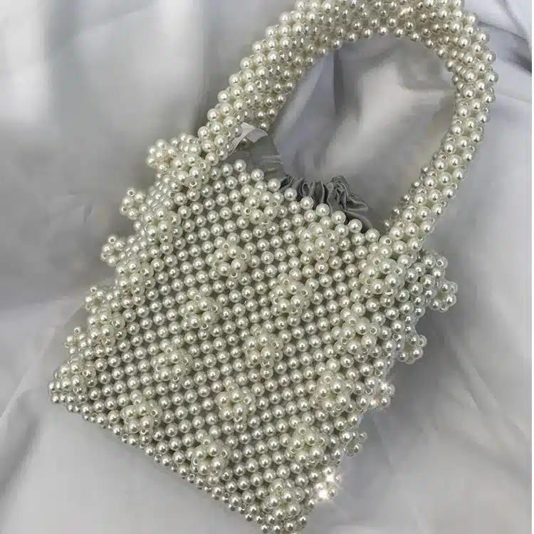 Pearls bag beaded box totes bag women party vintage handbag 2019 summer luxury brand white yellow blue wholesale drop shipping 25