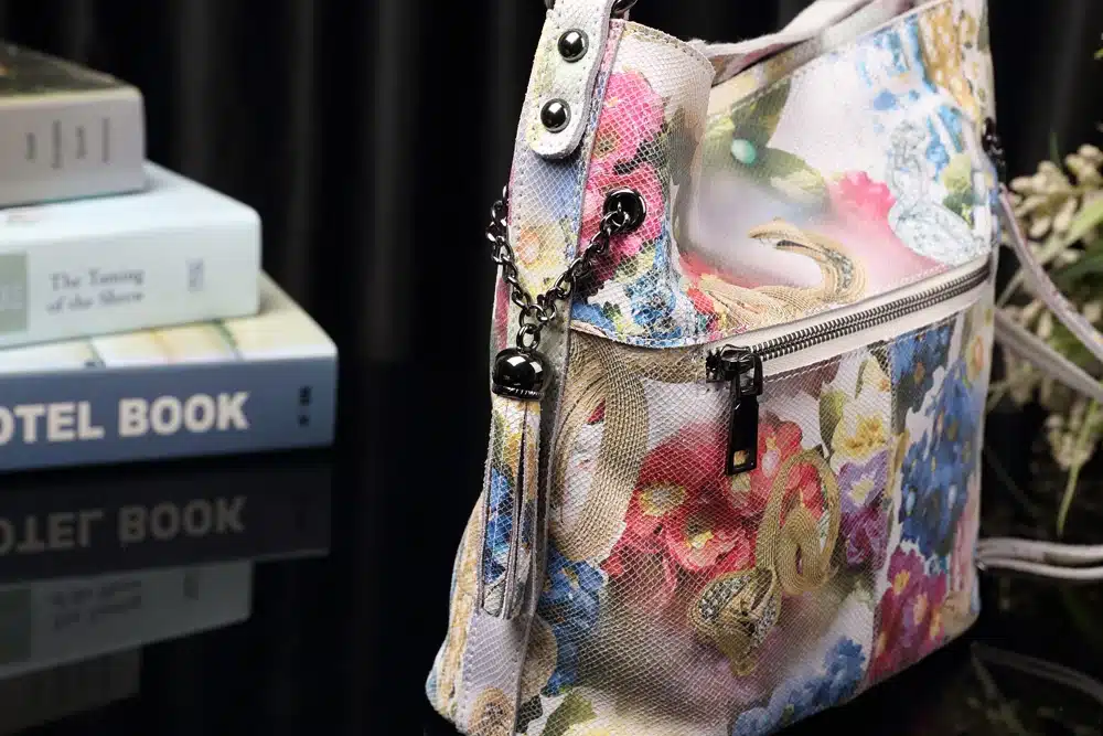 Arliwwi Brand High Class Shiny Floral REAL LEATHER Women Handbags Bags Fashion 2019 New Genuine Cow Leather Blossom Designer Bag 20