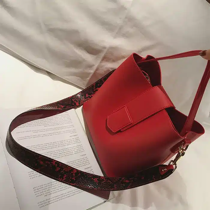 Casual Pu Bucket Bag Women Handbags Serpentine Strap Shoulder Bags Lady Large Capacity Messenger Bags 2019 Sac Crossbody Bag 20