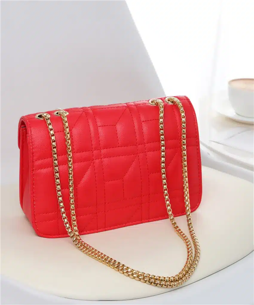 2019 Brands Designer Women Shoulder Bag Chain Strap Flap ladies leather Handbags Messenger Bag women Clutch Bag bee Buckle purse 39