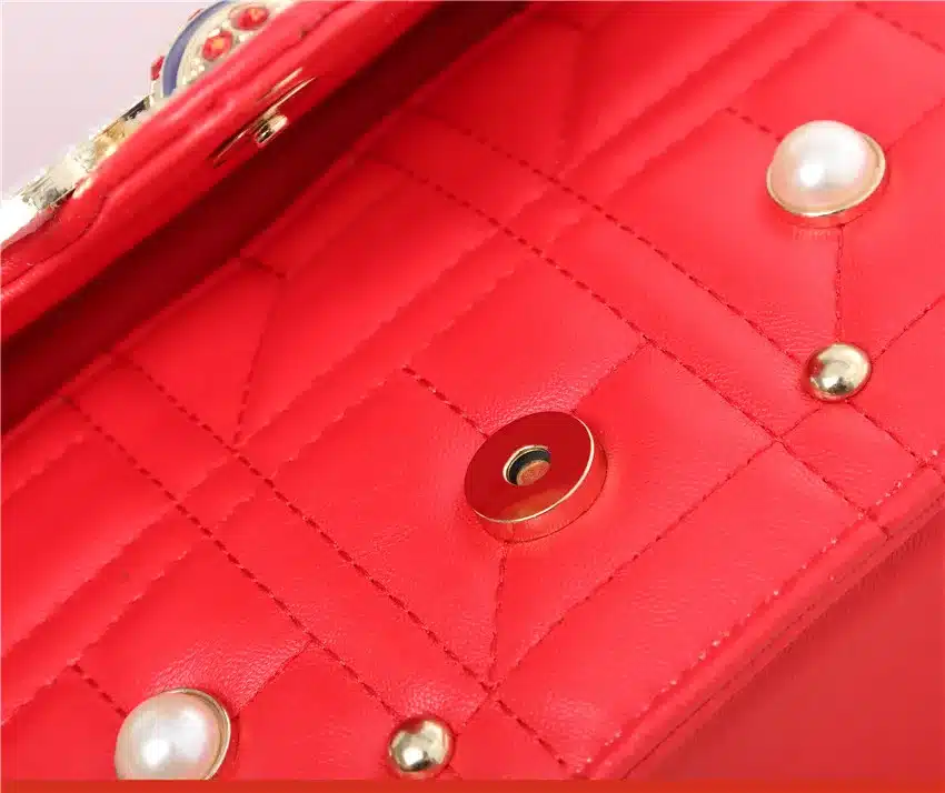 2019 Brands Designer Women Shoulder Bag Chain Strap Flap ladies leather Handbags Messenger Bag women Clutch Bag bee Buckle purse 43