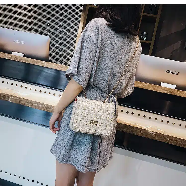 TOYOOSKY Brand Crossbody Bags For Women 2019 Winter Luxury Handbags Designer Small Women Messenger Bags Wool bolsa feminina 12