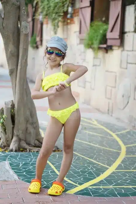 Girl Biquini Bathing Suit Teenagers Solid 2 Pieces Swimwear For Children Swimsuit Split Bikinis Set Kids Hollow Swimsuit Tankini 14