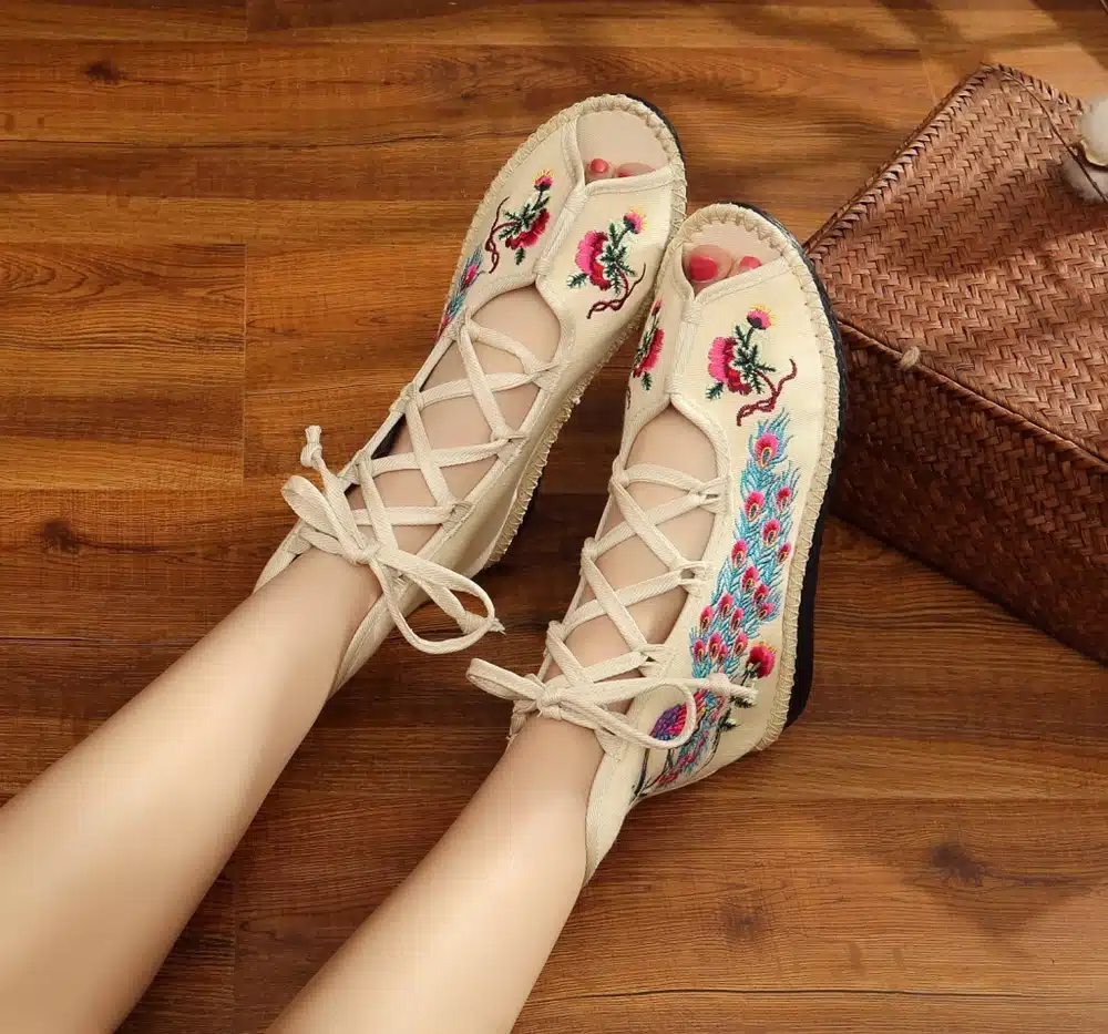 Veowalk Peacock Embroidered Women Peep Toe Gladiator Canvas Sandals Chinese Handmade Lace up Ladies Summer Fabric Flat Shoes 28