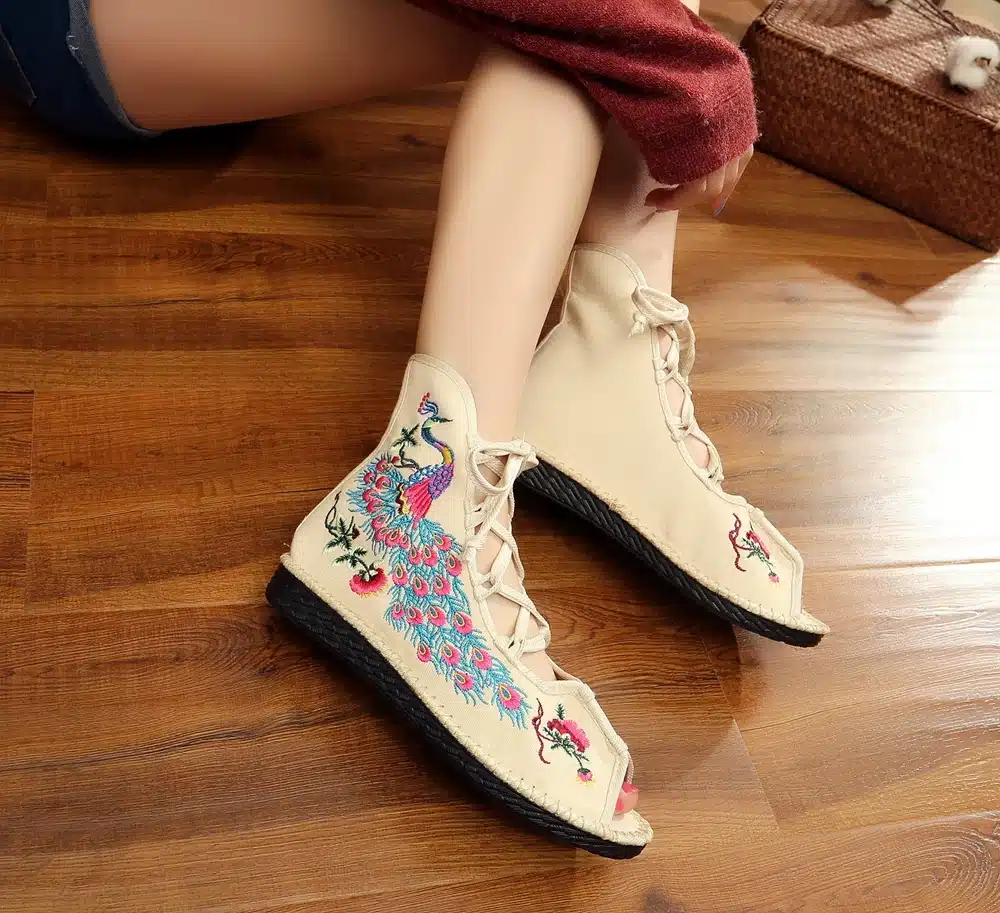 Veowalk Peacock Embroidered Women Peep Toe Gladiator Canvas Sandals Chinese Handmade Lace up Ladies Summer Fabric Flat Shoes 29