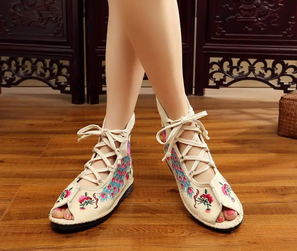 Veowalk Peacock Embroidered Women Peep Toe Gladiator Canvas Sandals Chinese Handmade Lace up Ladies Summer Fabric Flat Shoes 32