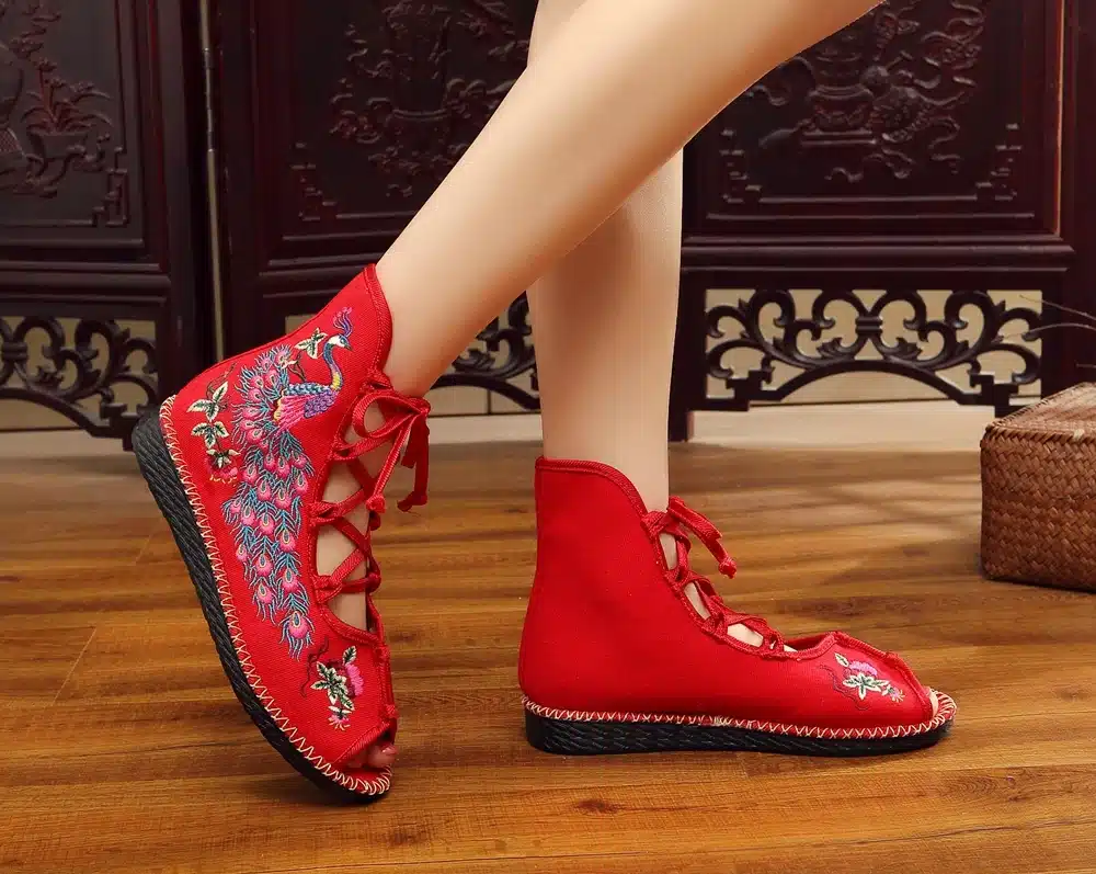 Veowalk Peacock Embroidered Women Peep Toe Gladiator Canvas Sandals Chinese Handmade Lace up Ladies Summer Fabric Flat Shoes 38