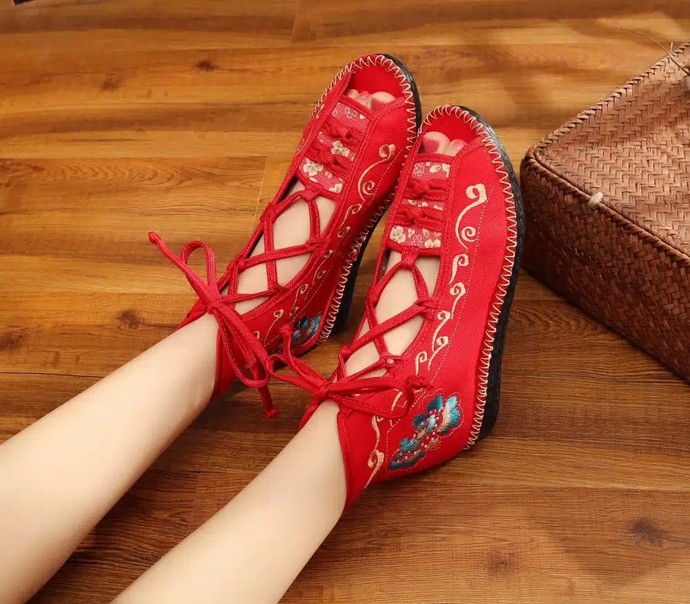 Veowalk Peacock Embroidered Women Peep Toe Gladiator Canvas Sandals Chinese Handmade Lace up Ladies Summer Fabric Flat Shoes 43