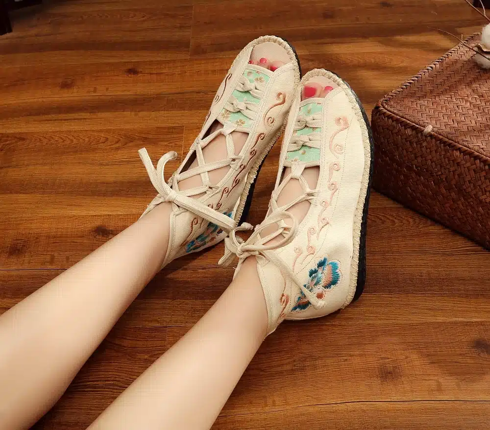 Veowalk Peacock Embroidered Women Peep Toe Gladiator Canvas Sandals Chinese Handmade Lace up Ladies Summer Fabric Flat Shoes 50