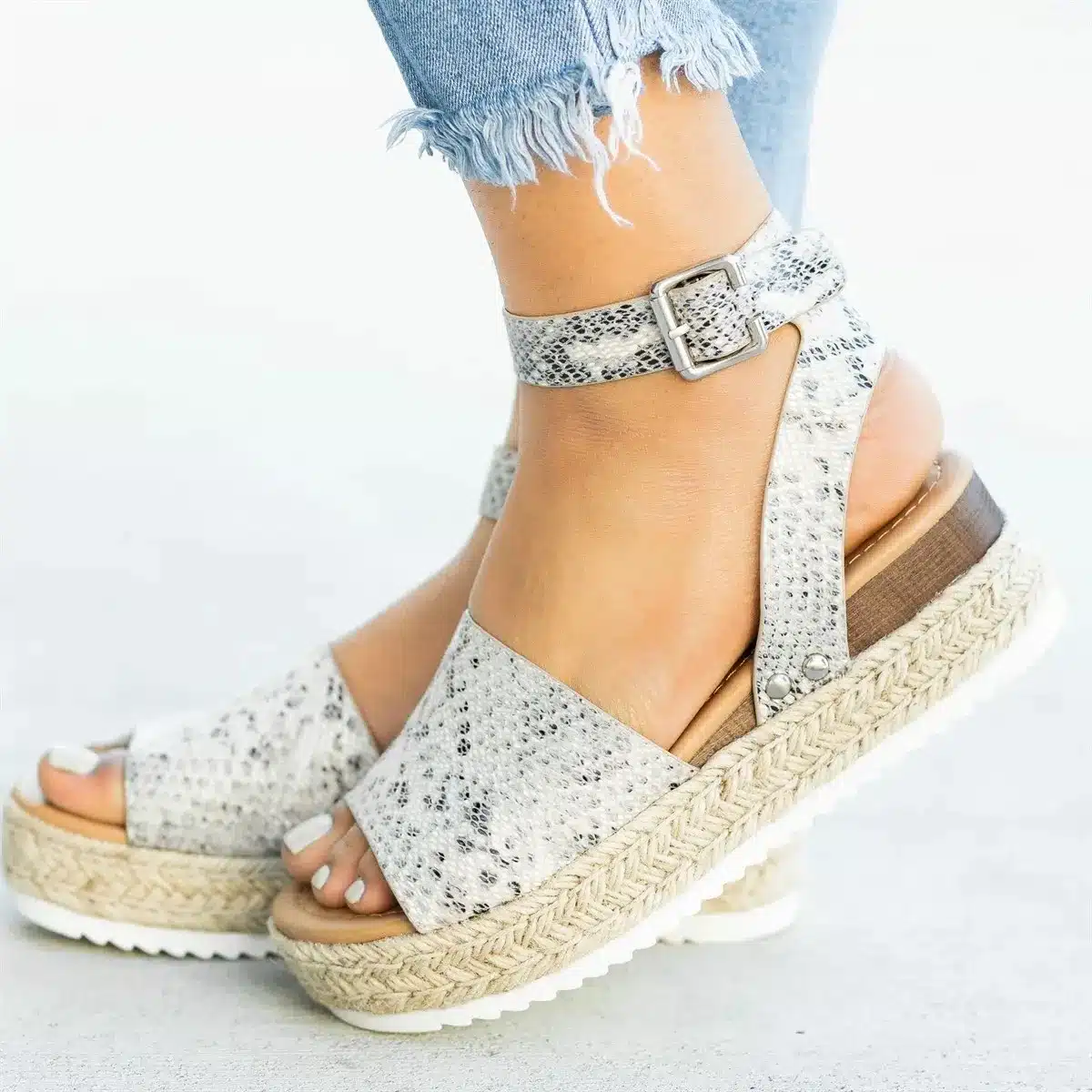 Women Shoes Summer Wedge Espadrilles Women Sandals Peep Toe Gladiator Sandals Lady Casual Shoes Women Platform Sandals 2019 New 18