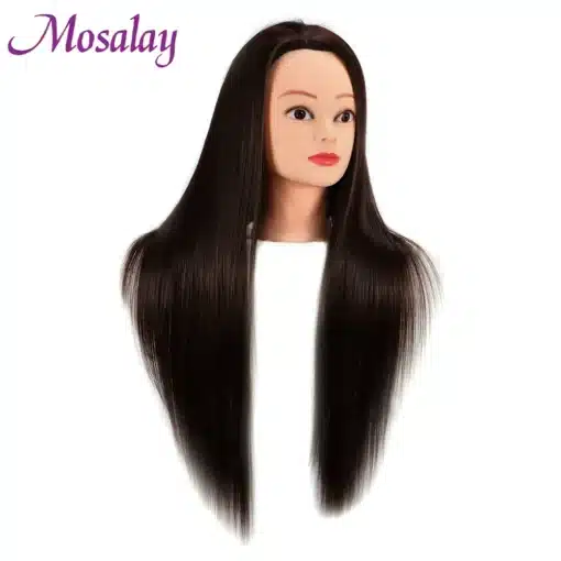 Blond treeningpea pikkade tumedate juustega valgel taustal, ideaalne juuksuritele ja stilistidele harjutamiseks.