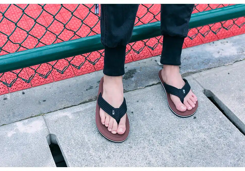 NEEDBO Flat Flip Flops Sandals Casual Men Slippers Shoes Comfortable Summer Beach Sapatos Hembre sapatenis masculino 23