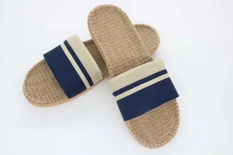COOLSA New Men Linen Slippers Stripe Hemp Flip Flops Flat Non-slip Sandals Home Slippers Male Casual Indoor Flax Hot Beach Shoes 12