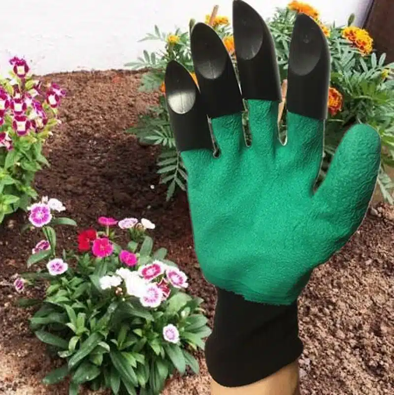 1 Pair New Gardening Gloves for Garden Digging Planting Garden Genie Gloves with 4 ABS Plastic Claws 12