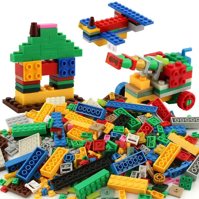 1000 Pieces Building Blocks Sets City DIY Creative Bricks Compatible LegoINGs Friends Creator Educational Toys for Children 4