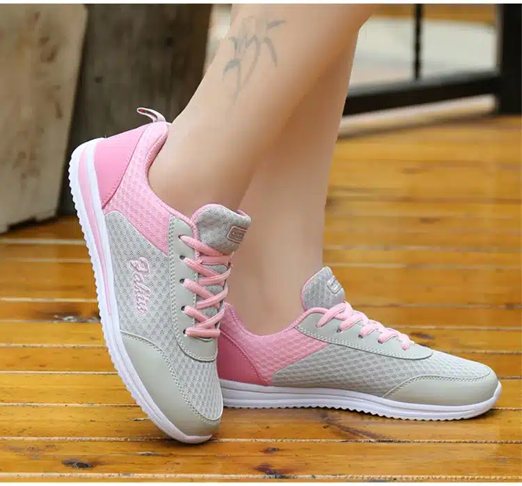 Woman casual shoes Breathable 2018 Sneakers Women New Arrivals Fashion mesh sneakers shoes women 18