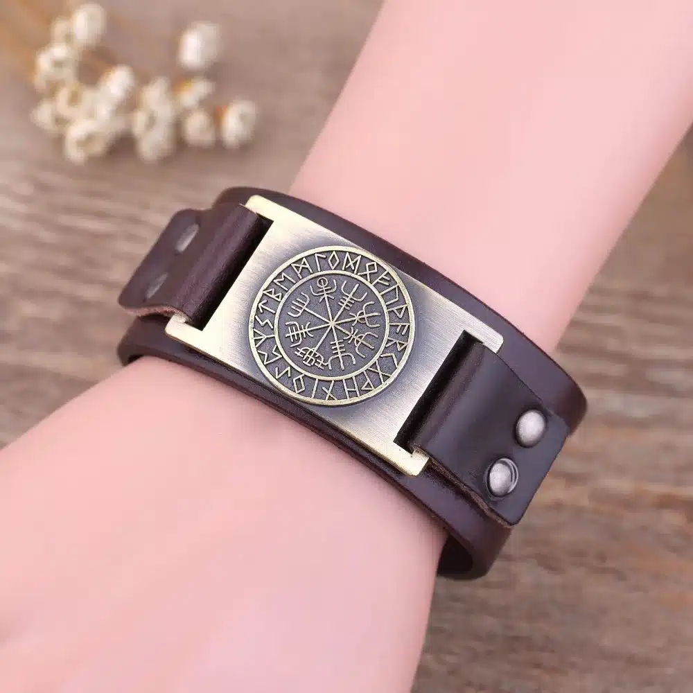 My Shape 2018 New Dropshipping Viking Vegvisir Compass Pendants Bangle Nordic Runes Men Jewelry Odin Symbol Leather Bracelets 24