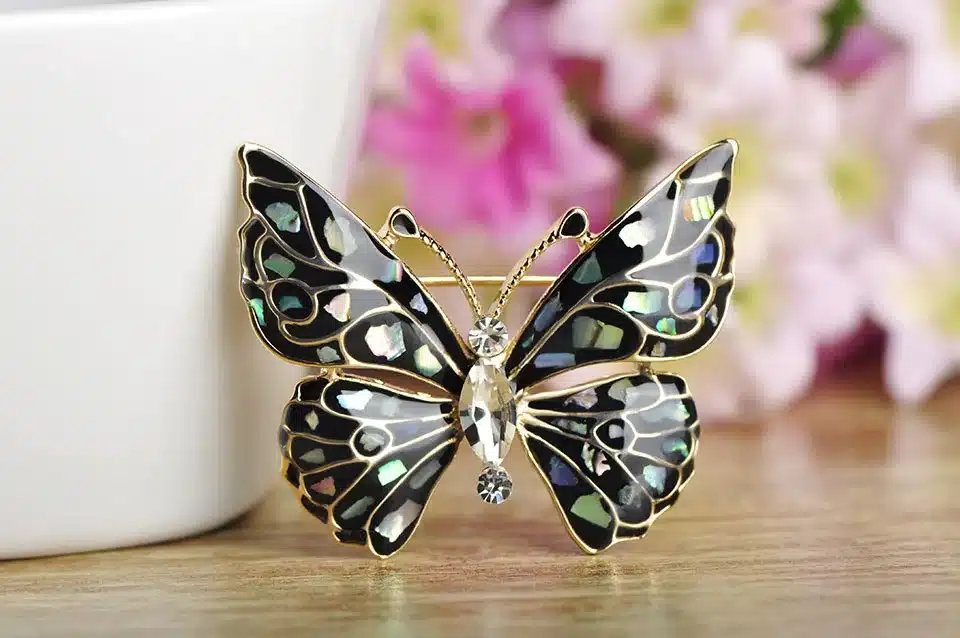 Blucome Fashion Blue Butterfly Brooch Clothes Accessories Gold-color Abalone Shell Insect Brooches Jewelry Pins For Suit Dress 13