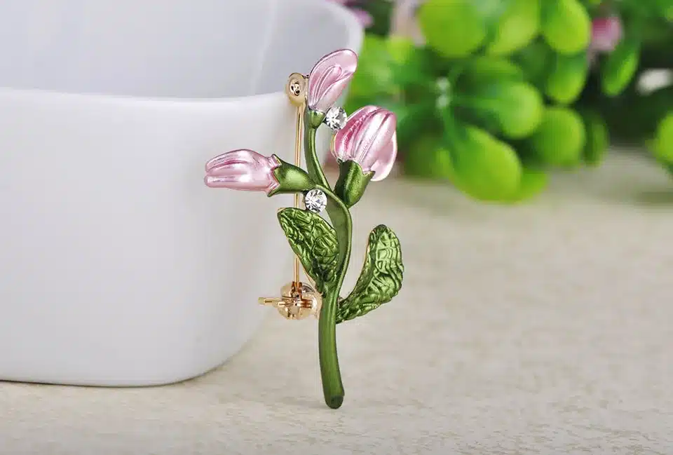 Blucome Exquisite Pink Tulip Flower Shape Brooch Crystal Enamel Brooches For Women Girls Banquet Dress Suit Collar Pins Jewelry 14