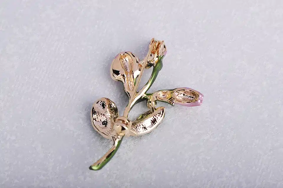 Blucome Exquisite Pink Tulip Flower Shape Brooch Crystal Enamel Brooches For Women Girls Banquet Dress Suit Collar Pins Jewelry 15