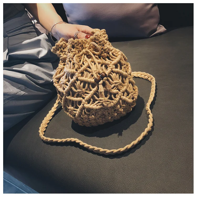 Nöörist punutud crossbody kotid | kujundav pilt e-kaubamaja pildikogust
