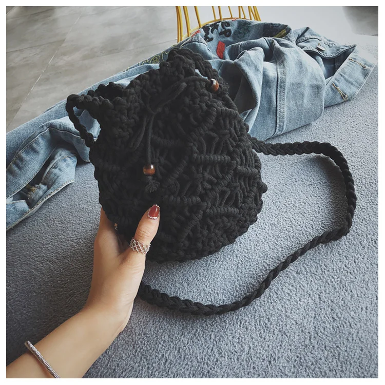 Nöörist punutud crossbody kotid | kujundav pilt e-kaubamaja pildikogust