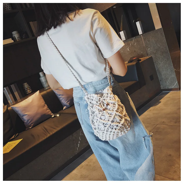 Nöörist punutud crossbody kotid | kujundav pilt e-kaubamaja pildikogust