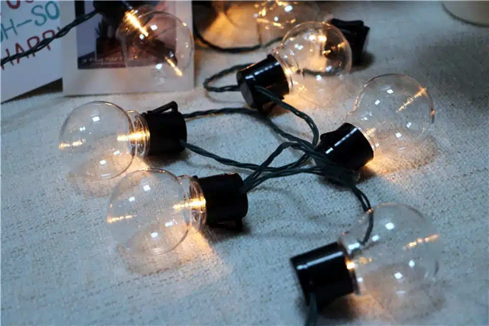 Xsky 6M 20 LED Wedding String Fairy Light Christmas Garden Decor LED Globe Bulb Led String Lights EU US Outdoor Party Garland 5