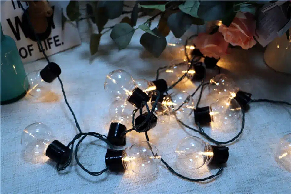 Xsky 6M 20 LED Wedding String Fairy Light Christmas Garden Decor LED Globe Bulb Led String Lights EU US Outdoor Party Garland 8