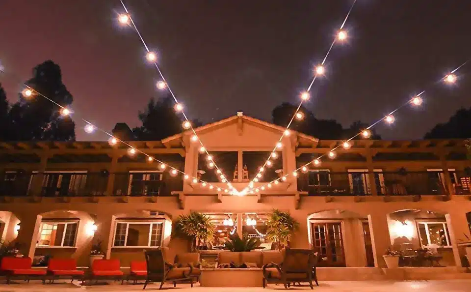 Xsky 6M 20 LED Wedding String Fairy Light Christmas Garden Decor LED Globe Bulb Led String Lights EU US Outdoor Party Garland 11