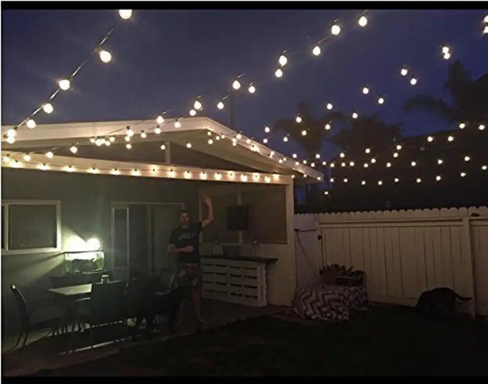 Xsky 6M 20 LED Wedding String Fairy Light Christmas Garden Decor LED Globe Bulb Led String Lights EU US Outdoor Party Garland 15