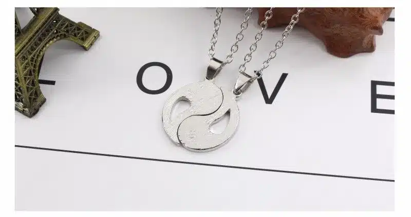 2 PCS Best Friends Necklace Jewelry Yin Yang Tai Chi Pendant Necklaces Black White Couples Paired Necklace For Men Women Gift 23