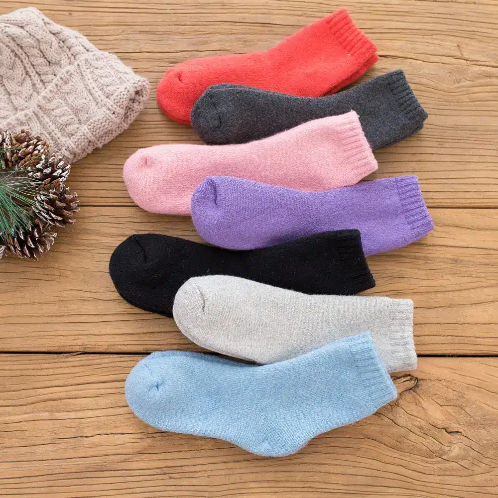 3 pairs=6 pieces 2017 winter new Thick rabbit wool socks women's winter tube terry socks solid color super thick snow socks 2