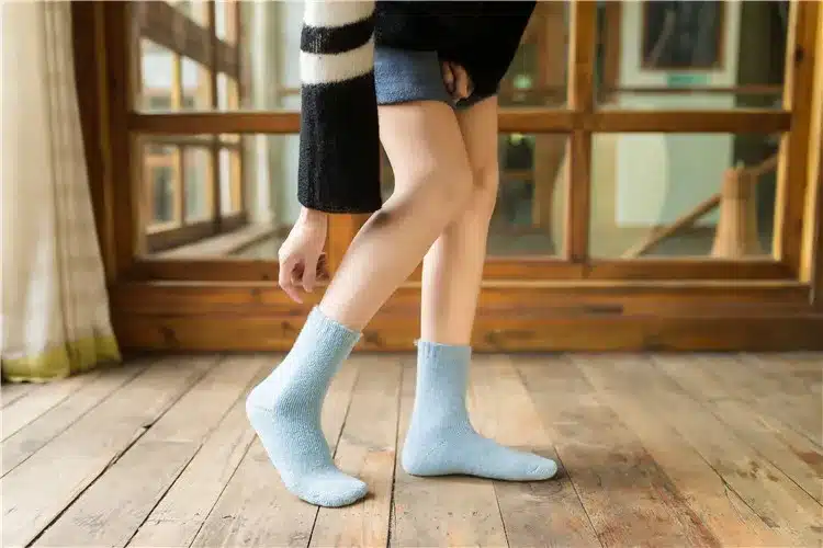3 pairs=6 pieces 2017 winter new Thick rabbit wool socks women's winter tube terry socks solid color super thick snow socks 3