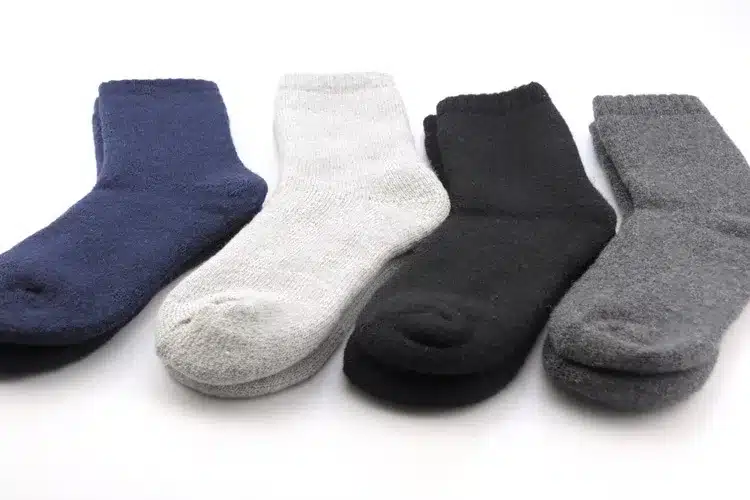 3 pairs=6 pieces 2017 winter new Thick rabbit wool socks women's winter tube terry socks solid color super thick snow socks 8