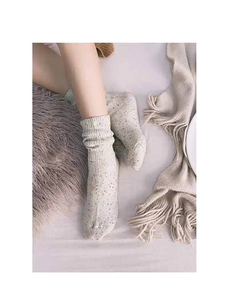 [COSPLACOOL]New fall/winter warm Some yarn design creative socks women high quality Heap heap solid color socks for women Meias 18