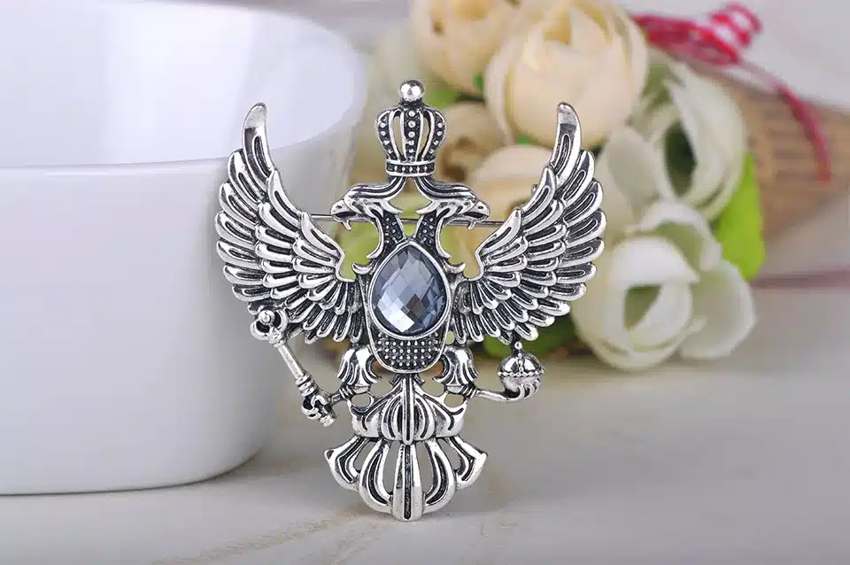 Blucome Retro Russian National Emblem Brooches Antique Gold Color Crystal Badge Lapel Pin Women Men Clothes Suit Jewelry Clips 14