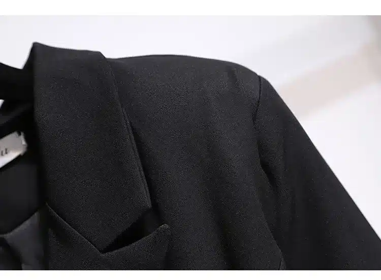 Must või beež pintsakkleit | kujundav pilt e-kaubamaja pildikogust