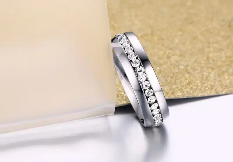 Twinkling Titanium Steel Sliver Ring with Rhinestone 5-11 Size Luxury jewelry for Woman And Man KR27 19