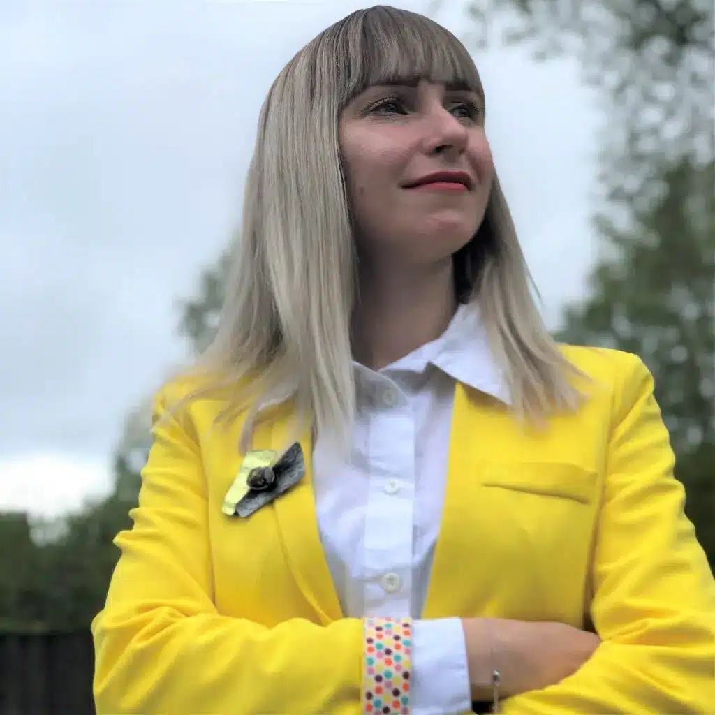 Kaelakee omapärase ripatsiga | kujundav pilt e-kaubamaja pildikogust