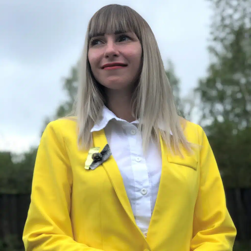 Kaelakee omapärase ripatsiga | kujundav pilt e-kaubamaja pildikogust