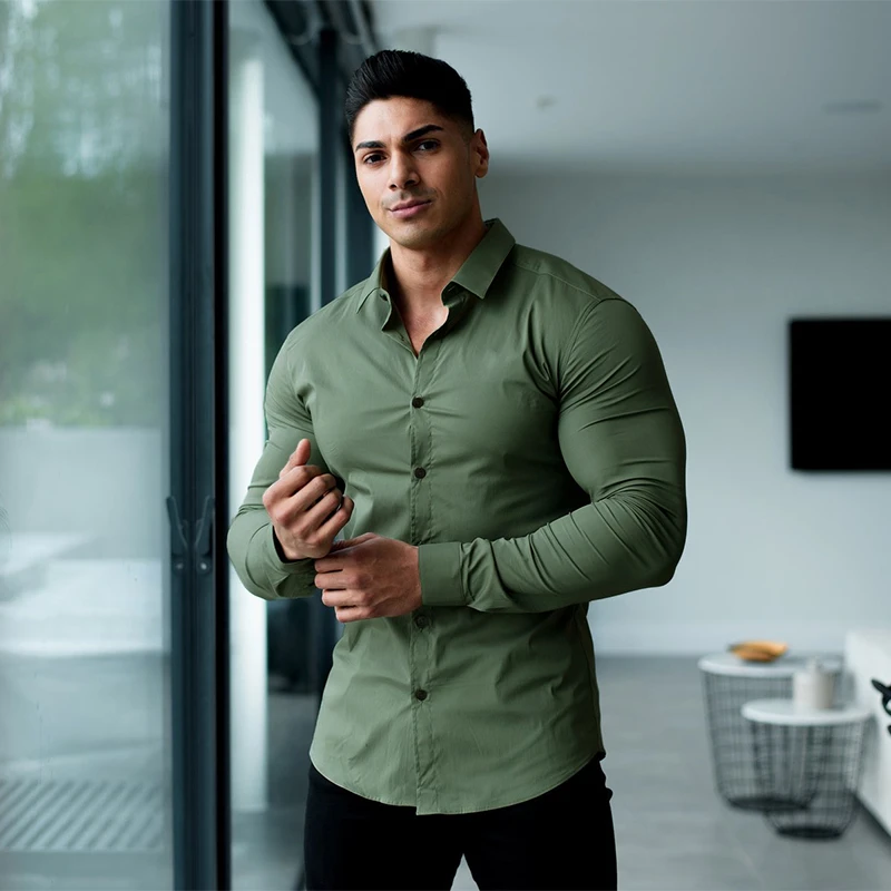 Slim fit triiksärgid | kujundav pilt e-kaubamaja pildikogust