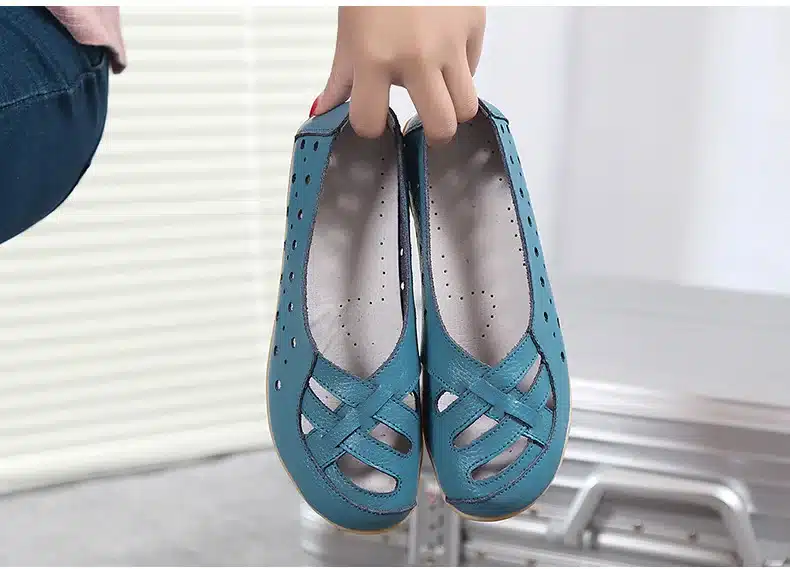 2017 Women's Casual Shoes Genuine Leather Woman Loafers Breathable Summer Shoe Flats with Hollow Out Mother Shoes Big Size 35-44 19