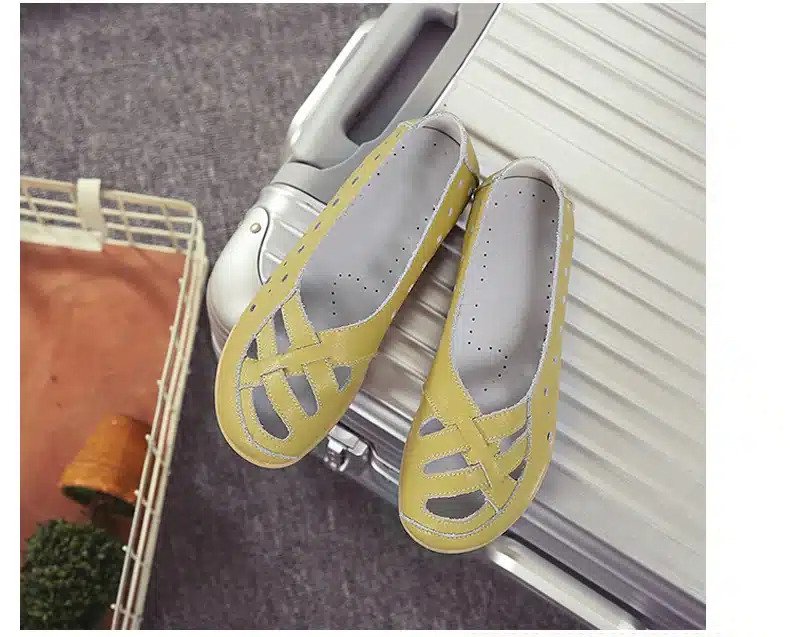 2017 Women's Casual Shoes Genuine Leather Woman Loafers Breathable Summer Shoe Flats with Hollow Out Mother Shoes Big Size 35-44 31
