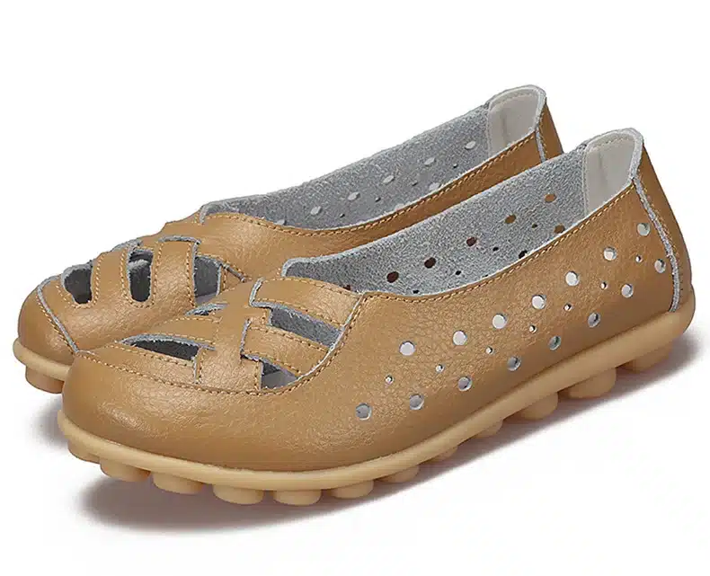 2017 Women's Casual Shoes Genuine Leather Woman Loafers Breathable Summer Shoe Flats with Hollow Out Mother Shoes Big Size 35-44 46