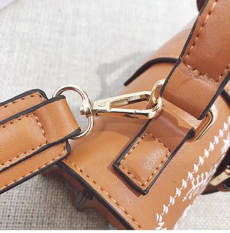 Toposhine Fashion Women Bag Panelled Vintage Girls Bags for Girls Black PU Leather Women Messenger Bags Free Gift Drop Shopping 17