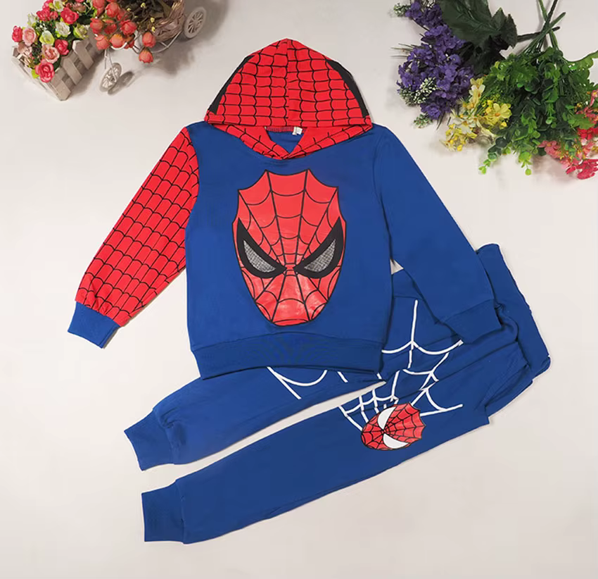 sinine ja punane Spidermani piltidega dressikomplekt poistele