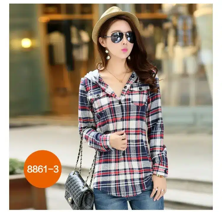 New 2018 Spring Women Shirt Fashion Plaid Hooded Shirt Flannel Shirt Long Sleeve Women Blouses Shirt Cotton Blusas British style 23