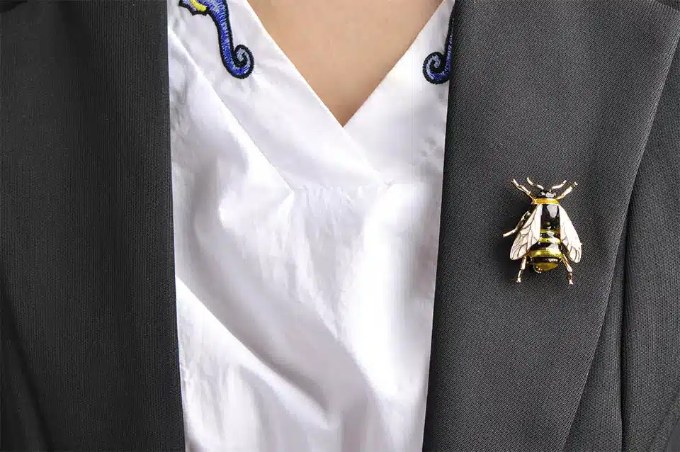 Blucome Cute Insect Fly Bee Brooch Kids Girls Clothes Accessories Gold Color Black Yellow Enamel Brooches Birthday Gifts Jewelry 12
