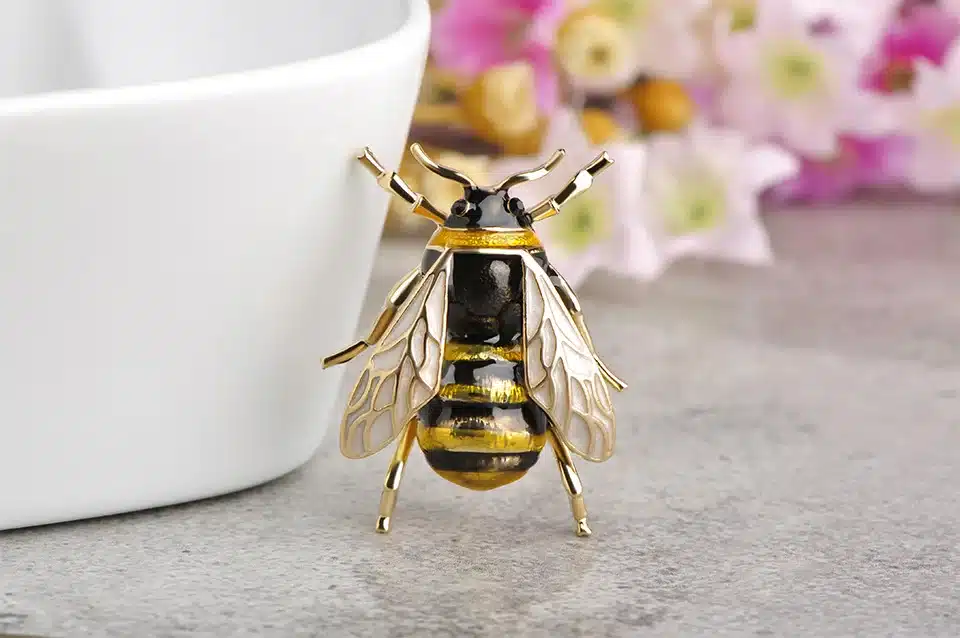 Blucome Cute Insect Fly Bee Brooch Kids Girls Clothes Accessories Gold Color Black Yellow Enamel Brooches Birthday Gifts Jewelry 13